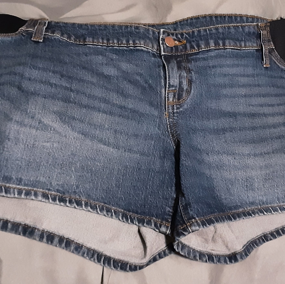 Maternity Midi Shorts